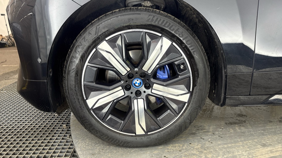 BMW iX ESTATE 240kW xDrive40 M Sport 76.6kWh 5dr Auto