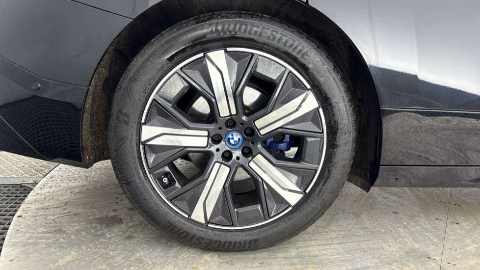 BMW iX ESTATE 240kW xDrive40 M Sport 76.6kWh 5dr Auto