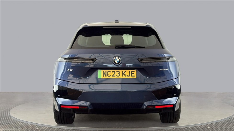 BMW iX Image 4