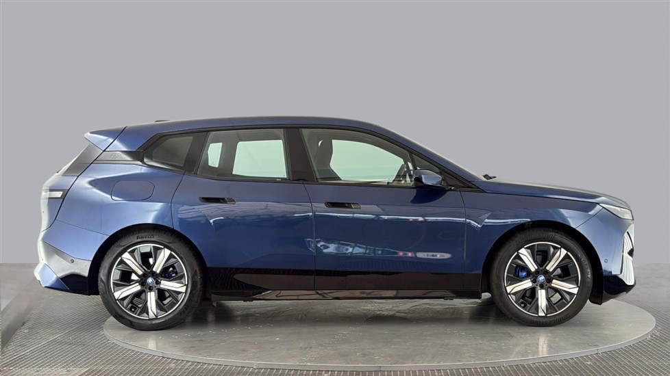 BMW iX Image 6