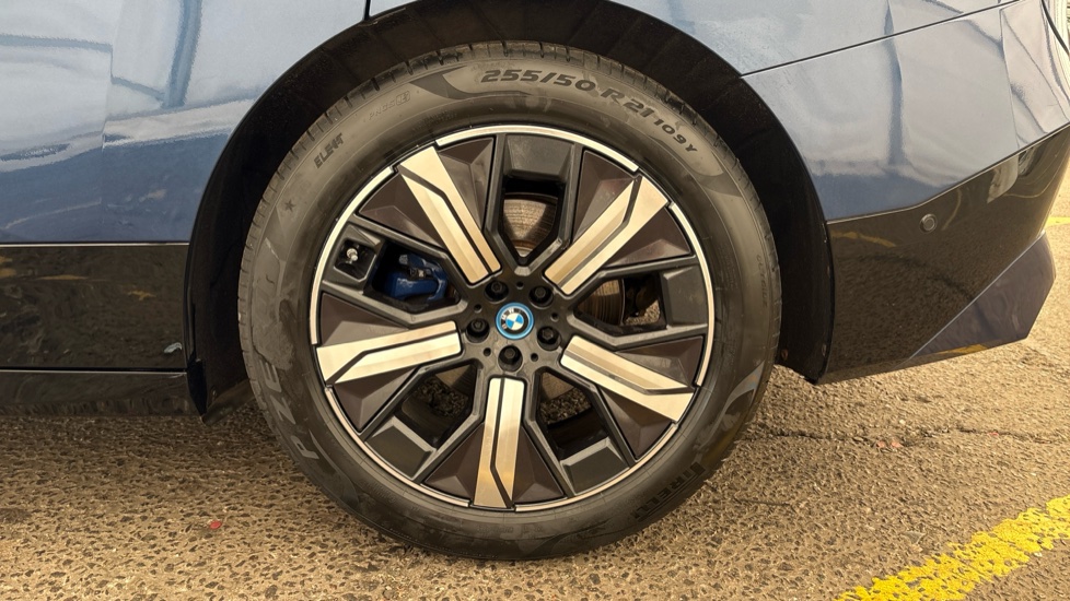 BMW iX ESTATE 240kW xDrive40 M Sport 76.6kWh 5dr Auto