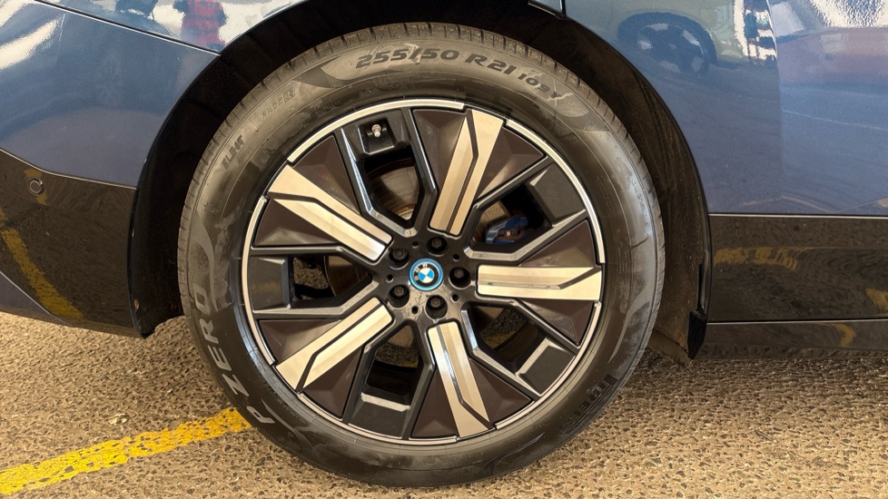BMW iX ESTATE 240kW xDrive40 M Sport 76.6kWh 5dr Auto