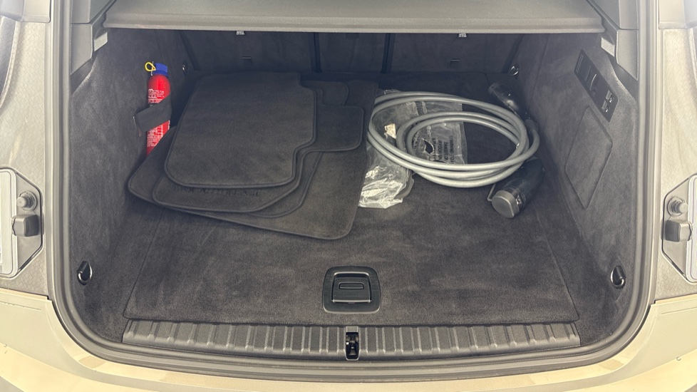 BMW iX ESTATE 240kW xDrive40 M Sport 76.6kWh 5dr Auto