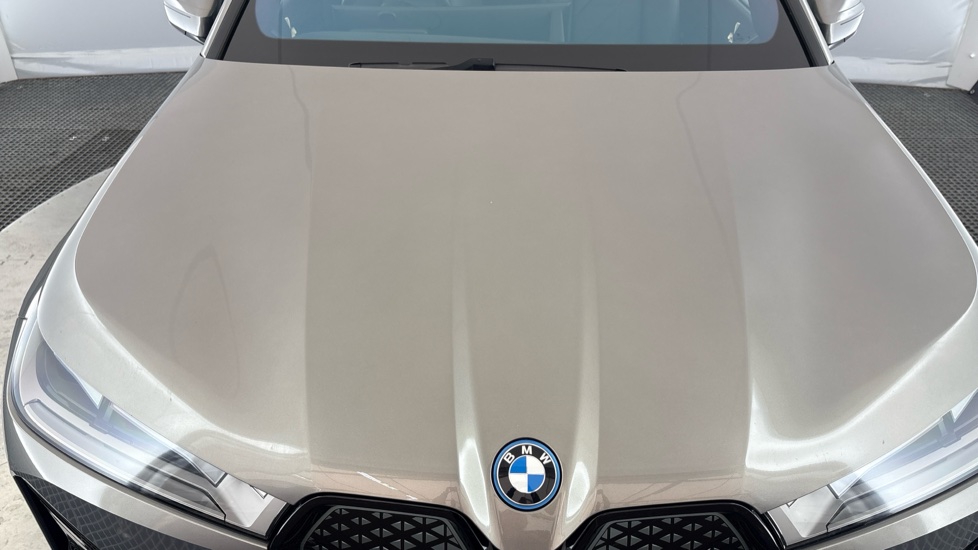 BMW iX ESTATE 240kW xDrive40 M Sport 76.6kWh 5dr Auto