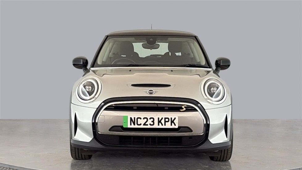 MINI HATCHBACK Image 8
