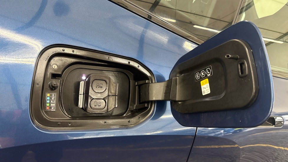 BMW iX ESTATE 240kW xDrive40 M Sport 76.6kWh 5dr Auto