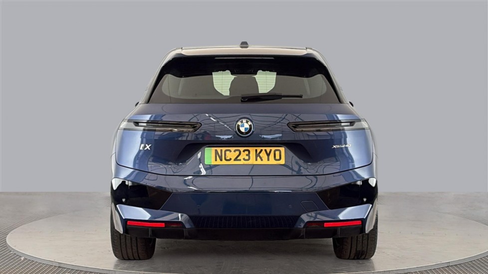 BMW iX Image 4