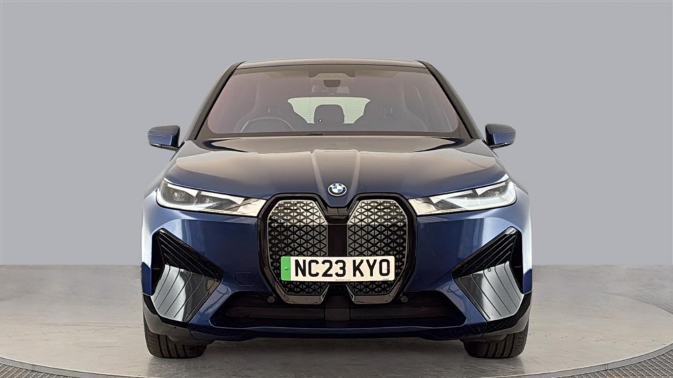 BMW iX Image 8