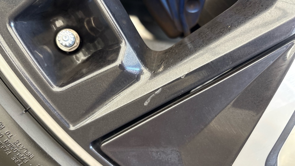 BMW iX Scratches