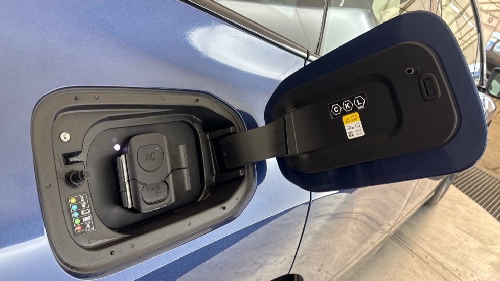 BMW iX Image 21