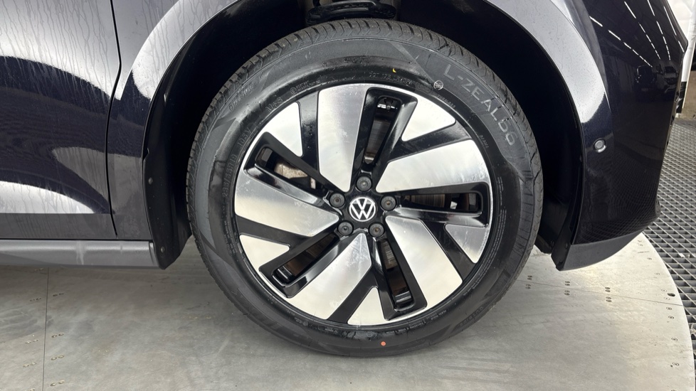 VOLKSWAGEN ID. BUZZ ESTATE 150kW Life Pro 77kWh 5dr Auto