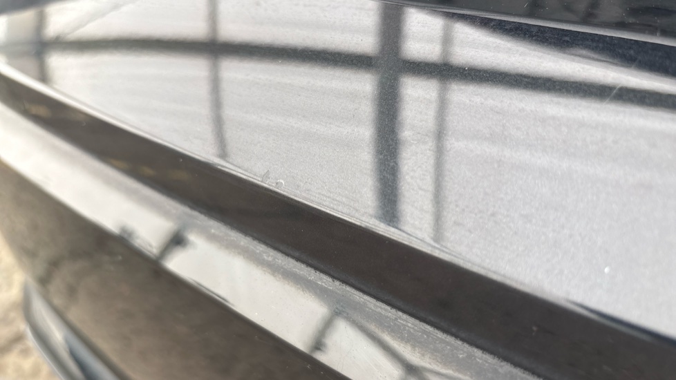 BMW iX1 Chips and scratches