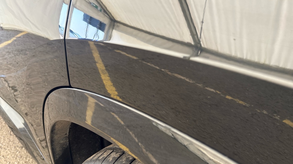 BMW iX1 Dent