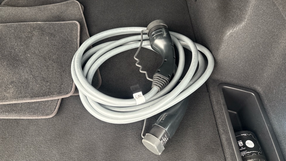 BMW iX1 Image 22