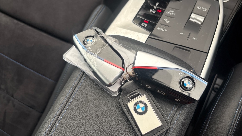 BMW iX1 3 keys available