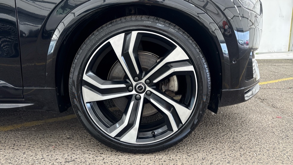 VOLVO XC90 ESTATE 2.0 T8 [455] RC PHEV Ultimate Dark 5dr AWD Gtron