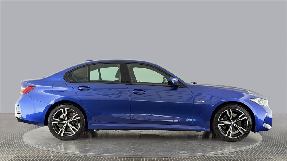 BMW 3 SERIES Image 6