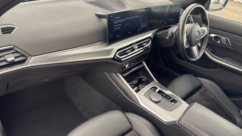 BMW 3 SERIES Image 10