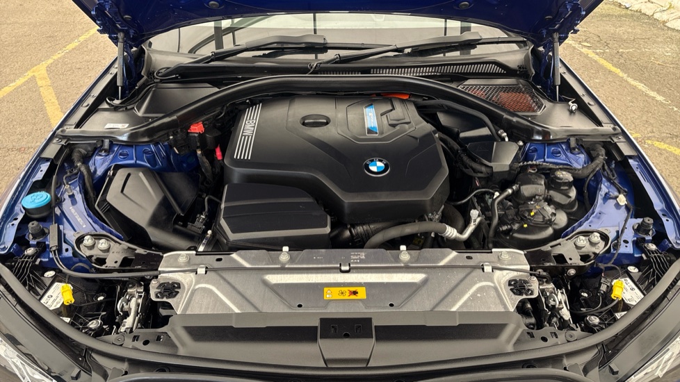 BMW 3 SERIES Image 16