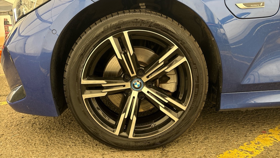 BMW 3 SERIES Image 17