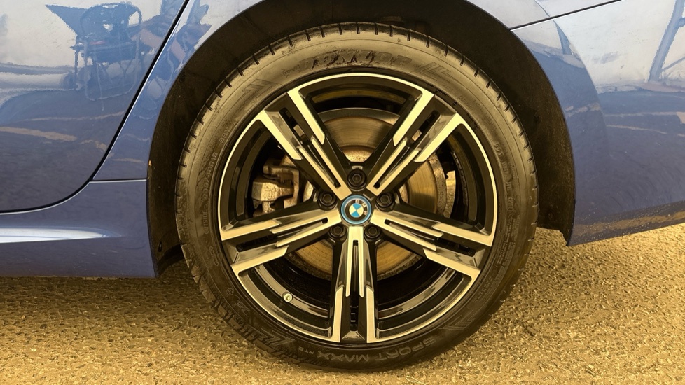 BMW 3 SERIES Image 18