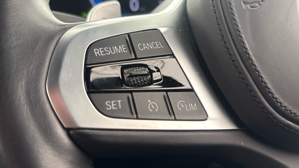 BMW 3 SERIES cruise control