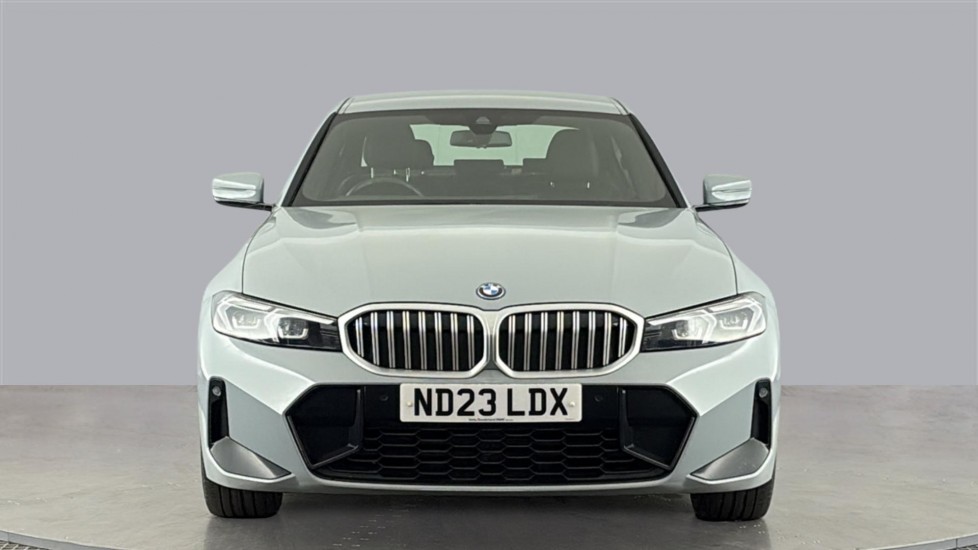 BMW 3 SERIES Image 8