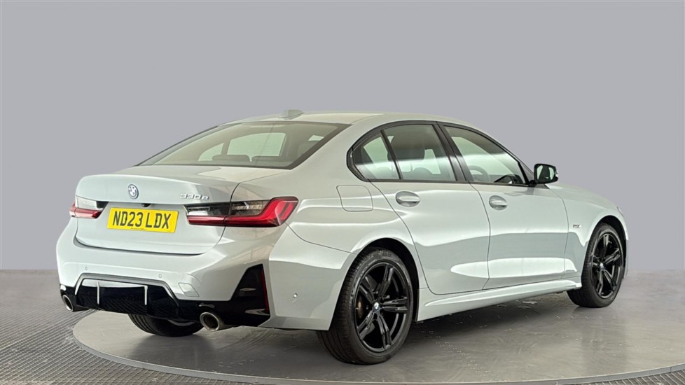 BMW 3 SERIES Image 5
