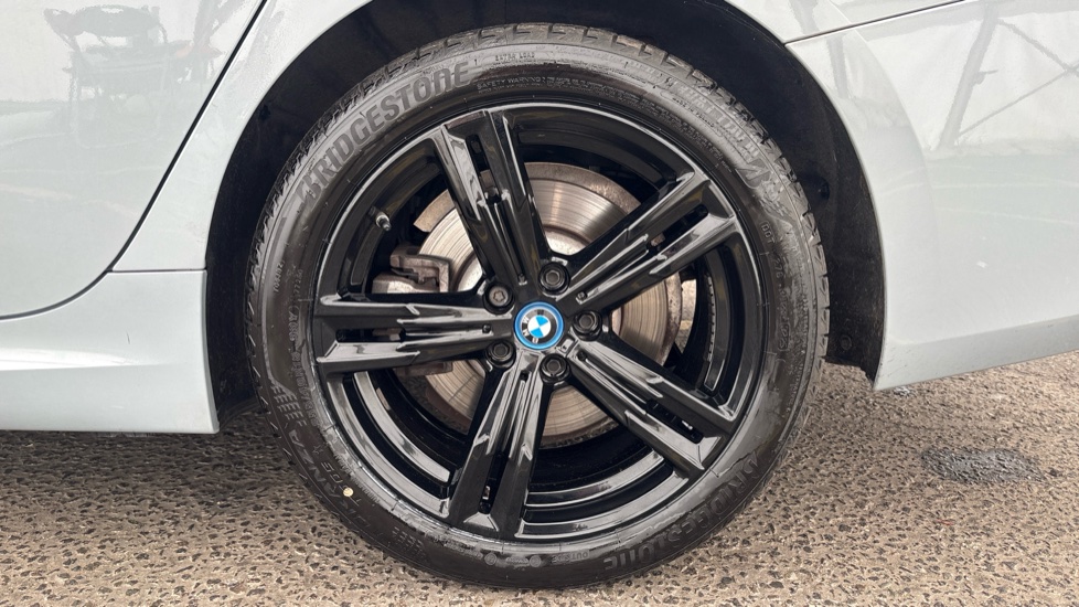 BMW 3 SERIES Image 18