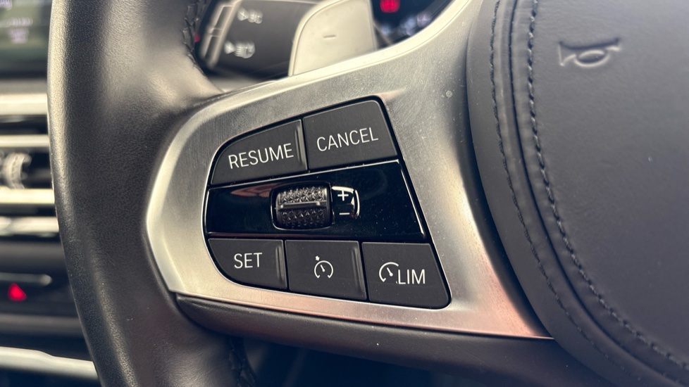 BMW 3 SERIES Cruise control