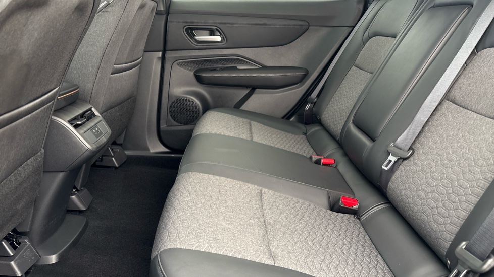 NISSAN ARIYA Image 14