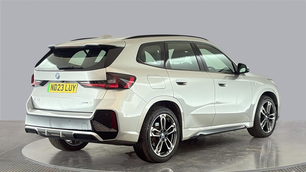 BMW iX1 Image 5