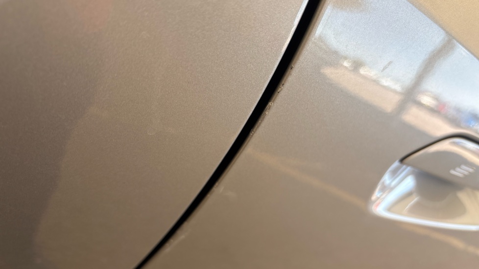 BMW iX1 chips