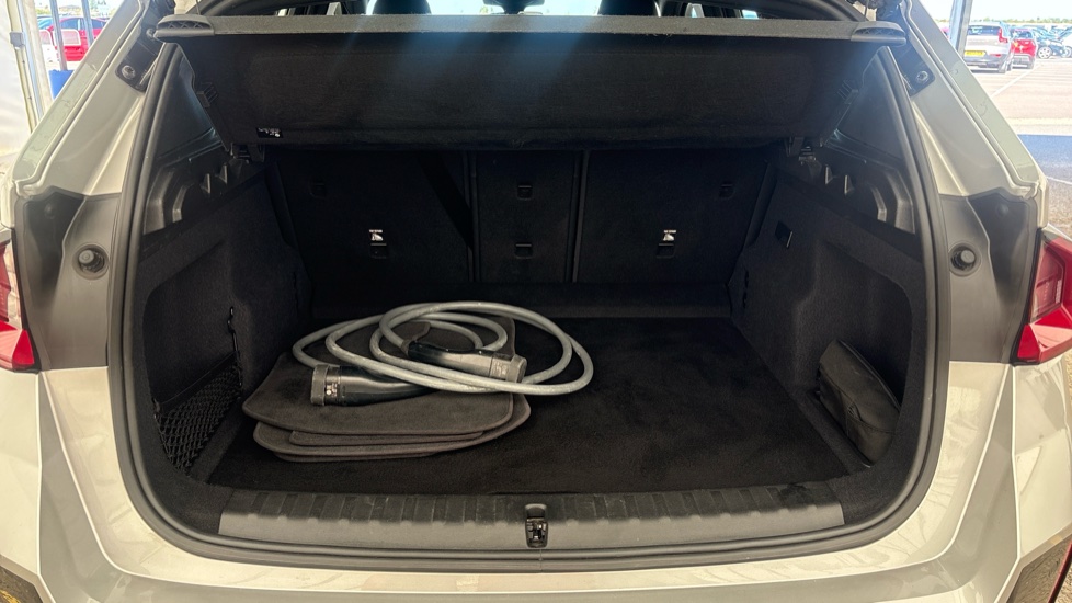 BMW iX1 Image 15