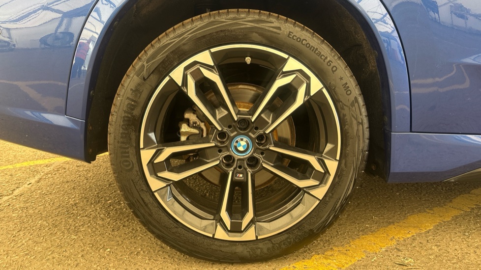 BMW iX1 Image 19
