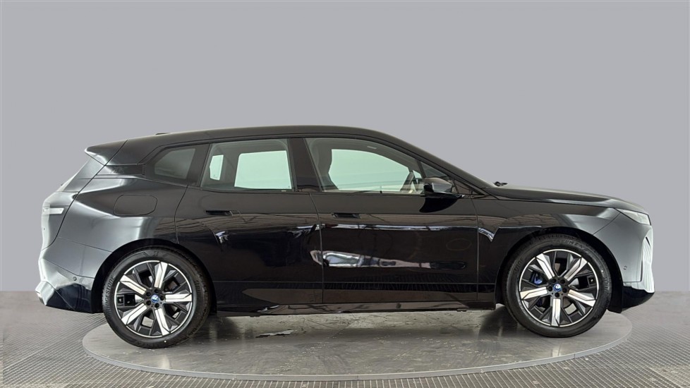 BMW iX Image 6