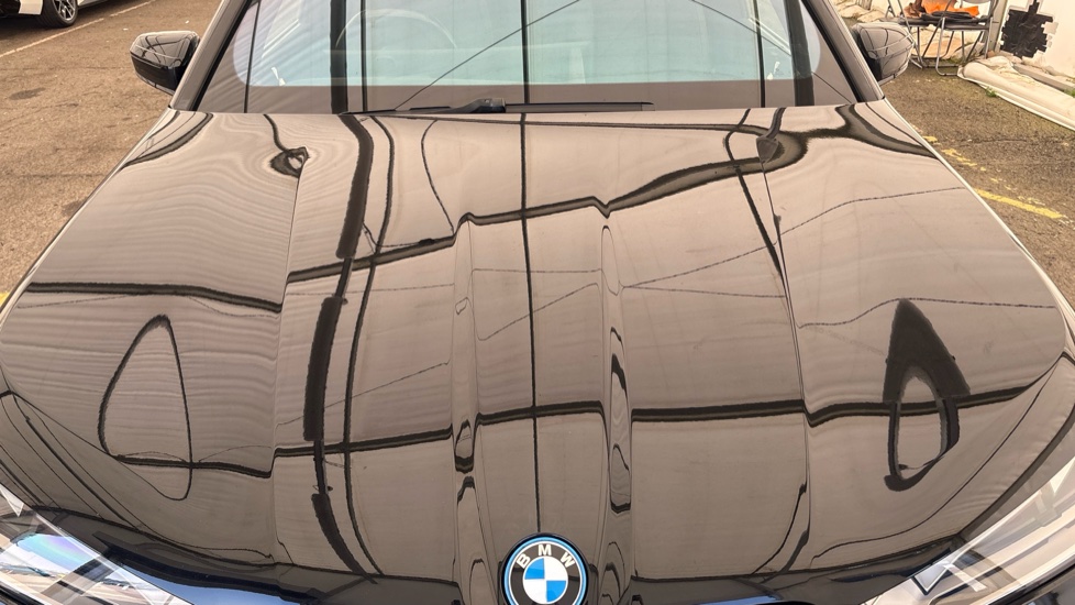 BMW iX Image 16