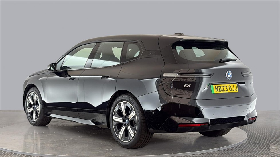 BMW iX Image 3