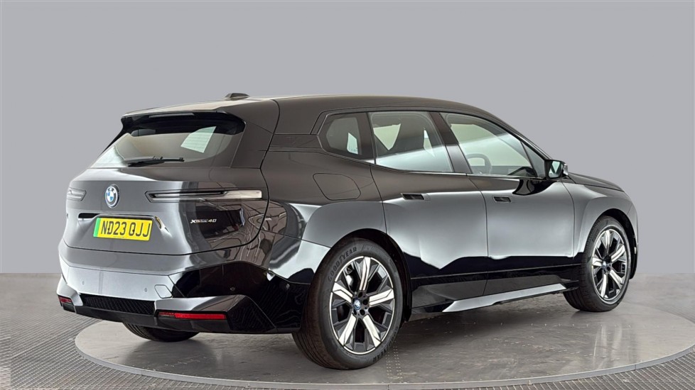 BMW iX Image 5