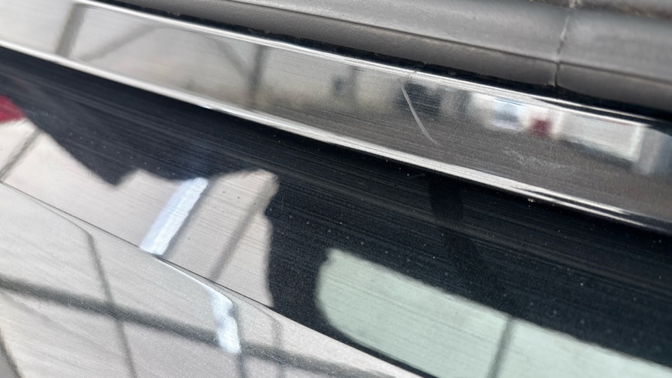 BMW iX1 scratches