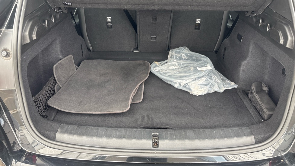BMW iX1 Image 15