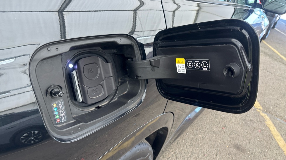 BMW iX1 Image 21