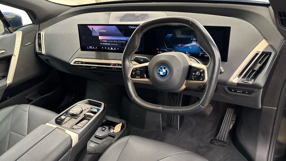 BMW iX ESTATE 240kW xDrive40 M Sport 76.6kWh 5dr Auto