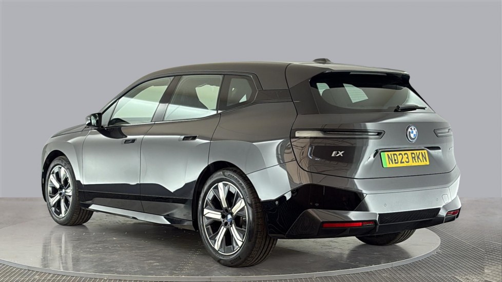 BMW iX Image 3