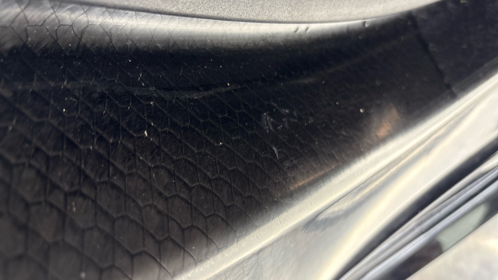 BMW iX scratches