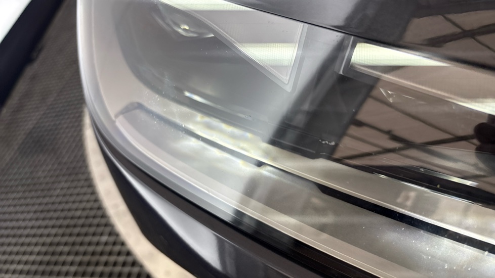 BMW iX chips