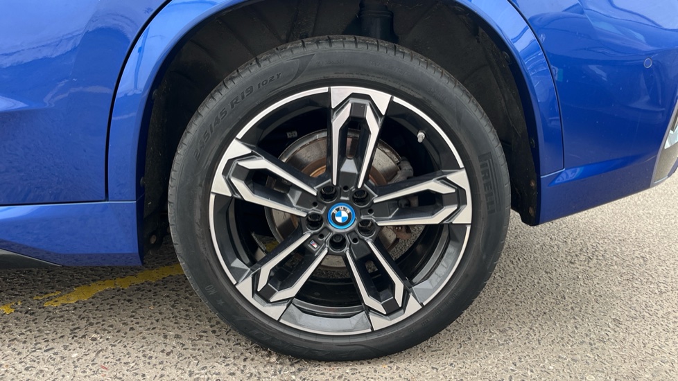 BMW iX1 ELECTRIC ESTATE 230kW xDrive30 M Sport 65kWh 5dr Auto [22kWCh]