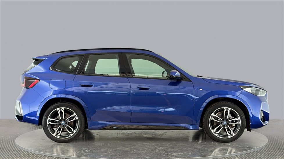 BMW iX1 Image 6