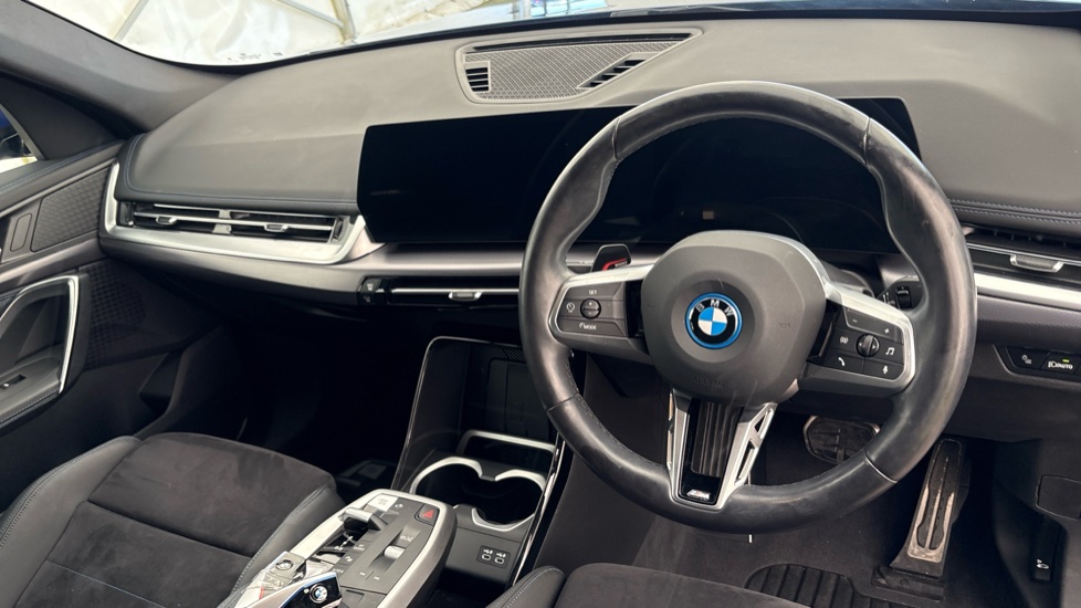 BMW iX1 Image 9
