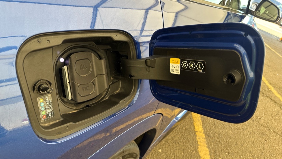 BMW iX1 Image 21